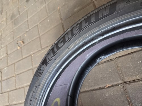 265 35 R21 Michelin Pilot spot 4 S TO 24г. Остаток 95%