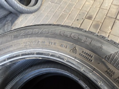 Пара шин 205 55 R16 Continental Winter Contact TS 860 19г. Остаток 95%