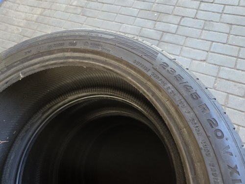 Пара шин 235 45 R20 Continental ContiSportContact 5 SUV 22-23г остаток 95%