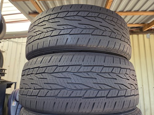 Комплект шин 225 55 R18 Continental ContiCrossContact LX2 21г. Остаток 70%