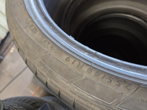 Комплект шин 255 40 R19 Dunlop SP Sport Maxx GT остаток 70%-80%
