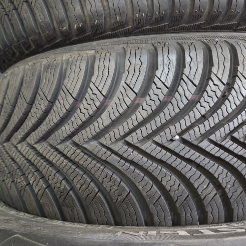 Пара шин 205 55 R16 Michelin Alpin 5 17г. Остаток 99%