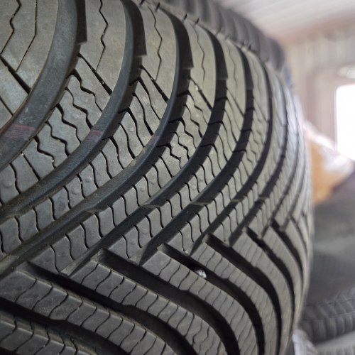 Пара шин 205 55 R16 Michelin Alpin 5 17г. Остаток 99%