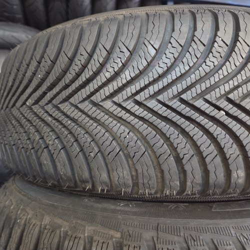 Пара шин 205 55 R16 Michelin Alpin 5 17г. Остаток 99%