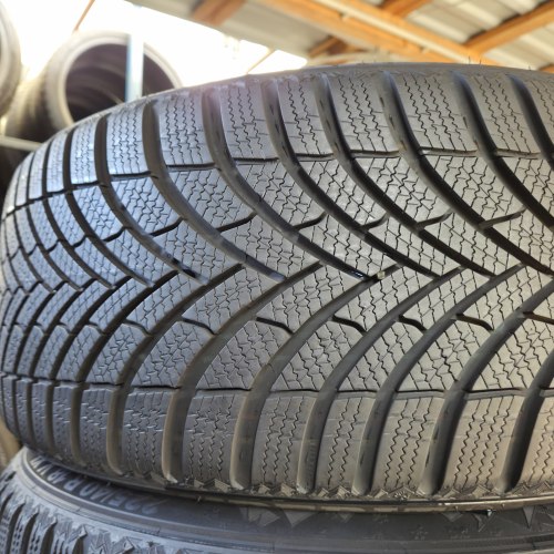 Комплект шин 225 40 R18 Semperit Speed-grip 5 22г. Остаток 95%