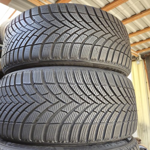 Комплект шин 225 40 R18 Semperit Speed-grip 5 22г. Остаток 95%