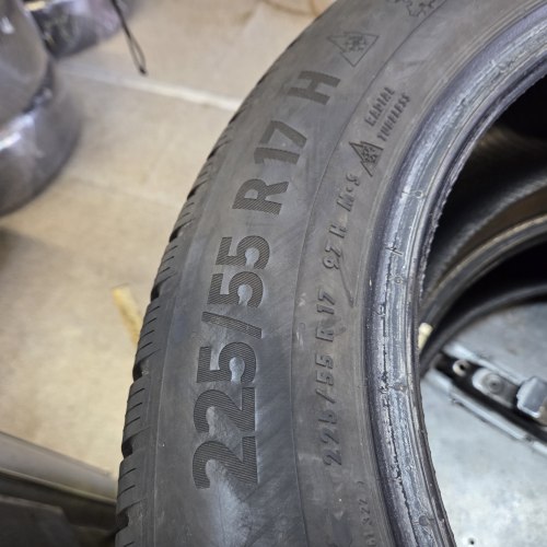 Пара шин 225 55 R17 Continental Winter Contact TS 870p 24г. Остаток 95%