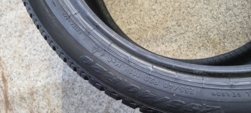 255 40 r20 Pirelli Scorpion 2 sf vol elect KS 23г. 6.5мм