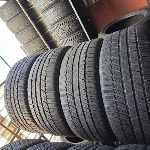 Комплект шин 255 50 R19 Toyo Snow prox s954 suv 20г. Остаток 75% в двух шинах кордовые Латки