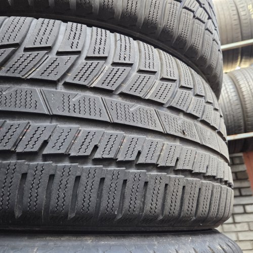 Комплект шин 255 50 R19 Toyo Snow prox s954 suv 20г. Остаток 75% в двух шинах кордовые Латки
