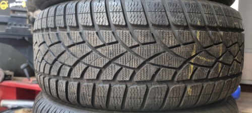 Комплект шин 245 45 r18 Dunlop Winter sport 3D rsc 3617г.7.3 мм. 95%остаток