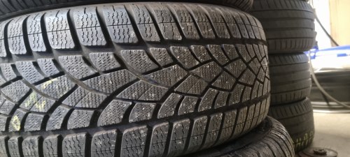 Комплект шин 245 45 r18 Dunlop Winter sport 3D rsc 3617г.7.3 мм. 95%остаток