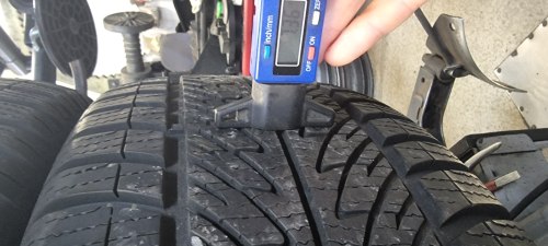 Комплект шин 225 55 r17 Goodyear ULTRAGRIP performance 8 97H Остаток90% 19г