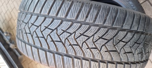 Комплект шин 225 45 r18 Dunlop Winter Sport 5 95v 85%остаток 6-6.5mm 20г.