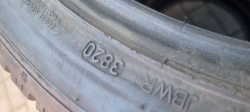 Комплект шин 225 45 r18 Dunlop Winter Sport 5 95v 85%остаток 6-6.5mm 20г.