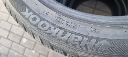 Комплект шин 235 45 r17 Hankook Winter i cept evo 2 Остаток 90% 7мм