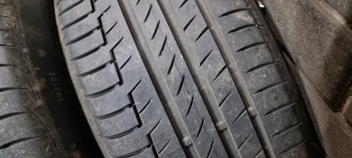 Комплект шин 235 50 R19 Continental Premium contact 6 23г. Сост.95% 6.5mm
