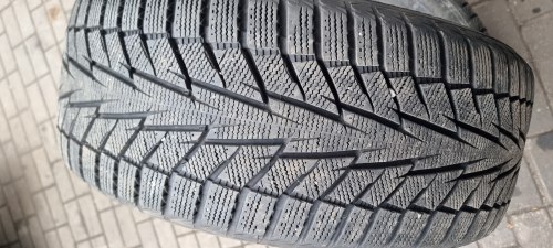 Комплект шин 245 50 R18 Hankook Winter icept iz2 95% остаток 8мм