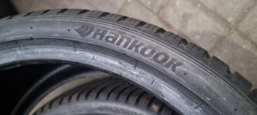 Пара шин 265 30 r20 Hankook Winter Icept evo 3 99% остаток. 8mm сост. 21г.Новой. Косметика борт.