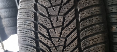 Пара шин 265 30 r20 Hankook Winter Icept evo 3 99% остаток. 8mm сост. 21г.Новой. Косметика борт.