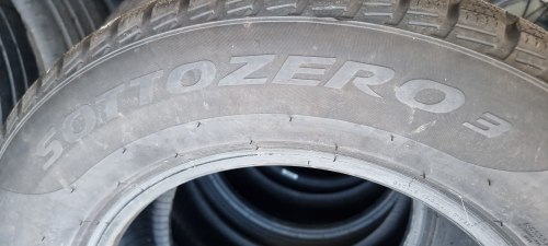 Комплект шин 215 65 r16 Pirelli Sottozero 3 95% остаток б/г