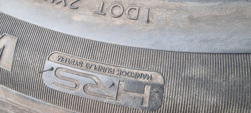 Комплект шин 225 55 R17 Hankook Winter icept evo rf17. Годспилен