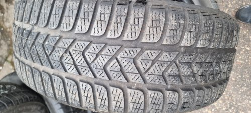 Комплект шин 225 50 r17 Pirelli Sottozero 3 (AO)6-7мм 98H 2517г 90%остаток extra load
