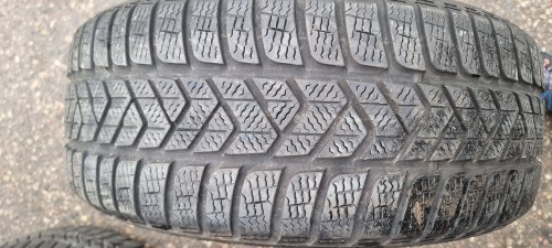 Комплект шин 225 50 r17 Pirelli Sottozero 3 (AO)6-7мм 98H 2517г 90%остаток extra load