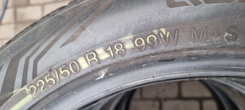 Комплект шин 225 50 R18 Vredestein QatracPro 99w . Одна 21г. 22г 7.2мм 90%остаток