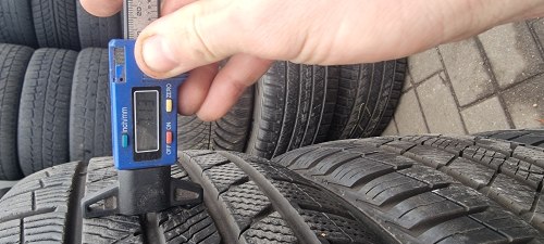 Комплект шин 225 50 R18 Vredestein QatracPro 99w . Одна 21г. 22г 7.2мм 90%остаток