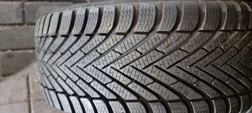 Пара шин 215 50 r17 Pirelli Winter cinturato 8.5мм 99% остаток