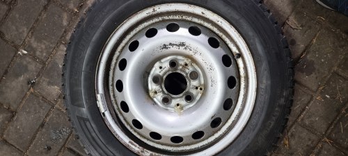 Комплект шин 195 65 r16c Hankook Winter icept lV 21г. Пара9мм.пара 5.5-6mm можно с дисками на vito