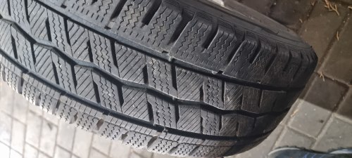Пара шин 215 65 r16 Hankook Winter icept lV 7mm 21г.можно с дисками на vwT5