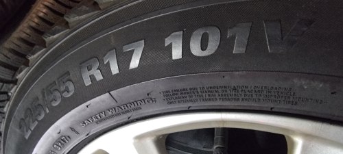 Пара шин 225 55 r17 Kumho Wintercraft wp71 17г. 8.2мм 95% остаток