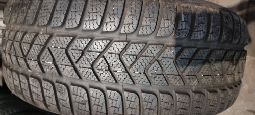 Комплект шин 235 55 R17 Pirelli Sottozero 3 пара5.5mm 19г, пара 7мм 21г