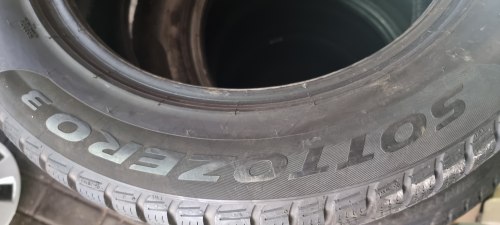 Комплект шин 235 55 R17 Pirelli Sottozero 3 пара5.5mm 19г, пара 7мм 21г