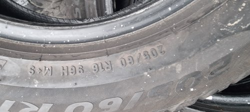 Комплект шин 205 60 R16 Pirelli Sottozero 3 seal( антипрокол) 6mm. 20г.