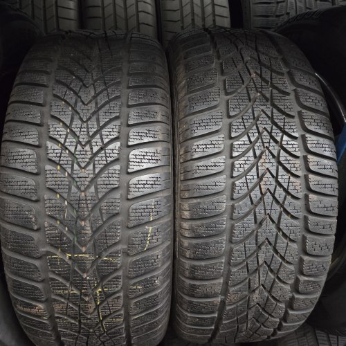 Пара шин 225 45 r17 Dunlop Winter sport 4D MO 17г. 8мм. 95%остаток
