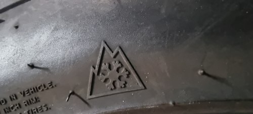 Пара шин 205 55 r17 Hankook Winter icept evo 2 7.6мм 21г 95% остаток