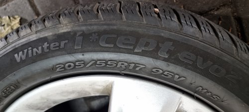Пара шин 205 55 r17 Hankook Winter icept evo 2 21г 5.3мм 70% остаток