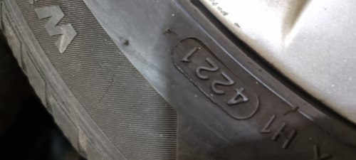 Пара шин 205 55 r17 Hankook Winter icept evo 2 21г 5.3мм 70% остаток