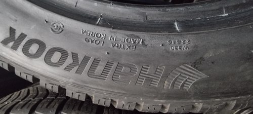 Пара шин 245 45 r19 Hankook Winter i cept evo 3 22-23г. Остаток 99% +космет. Борт