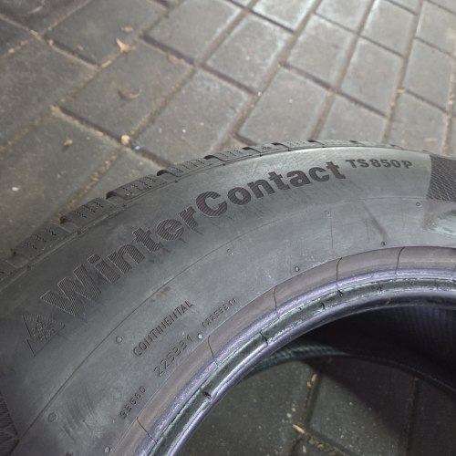 Комплект шин 225 65 R17 Continental Winter Contact TS 850 P 17г. Остаток 7.2 - 6.8мм.