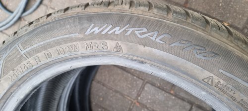 Пара шин 245 45 r19 Vredestein Wintrac pro 102w 18г. 80% остаток 6мм