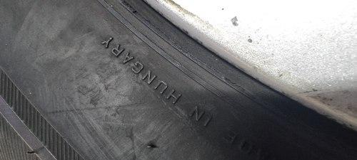 Пара шин 215 65 r17 Bridgestone Blizzak lm 001 8.2мм остаток 95% 18г