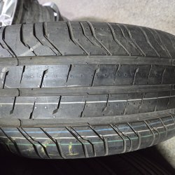 225 55 R17 Continental ContiVanContact 200