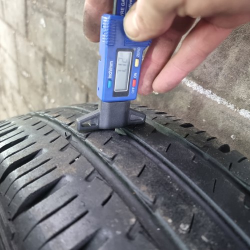 Комплект шин 215 75 r16 c Hankook Vantra LT 8.2mm 90%остаток латочка