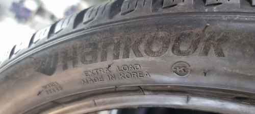 Пара шин 275 35 r21 Hankook Winter icept evo3 x 4022г. 99.9%остаток. Косметика борт