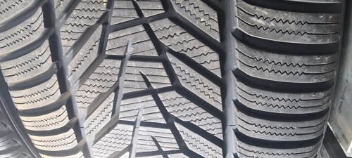 Пара шин 285 35 r21 Hankook Winter icept evo3 x 4022г. 99.9%остаток. Косметика борт