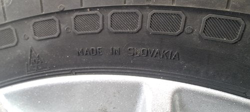 Пара шин 225 65 r16c Continental VancoFourSeason 2 9mm 95% остаток 18